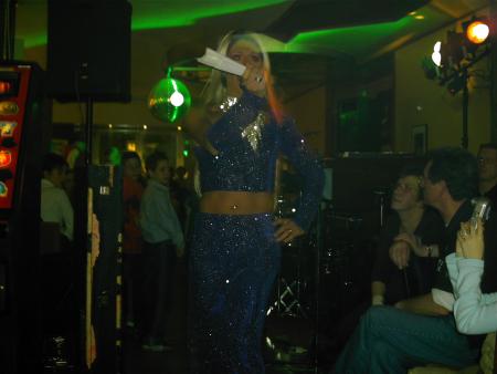 20.Spectacle drag-queen.